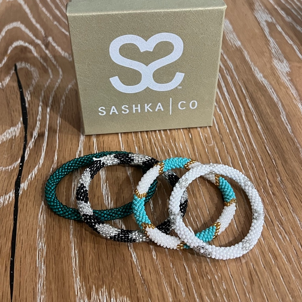 sashka bracelets set